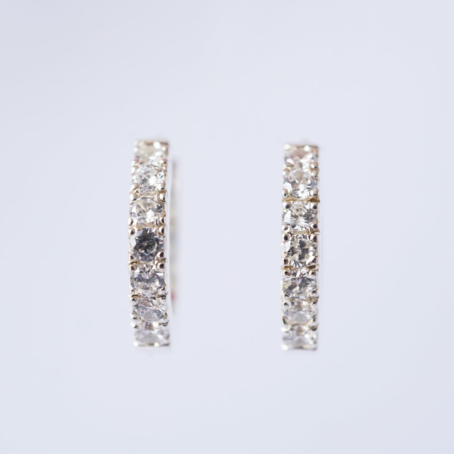 Aretes Nova