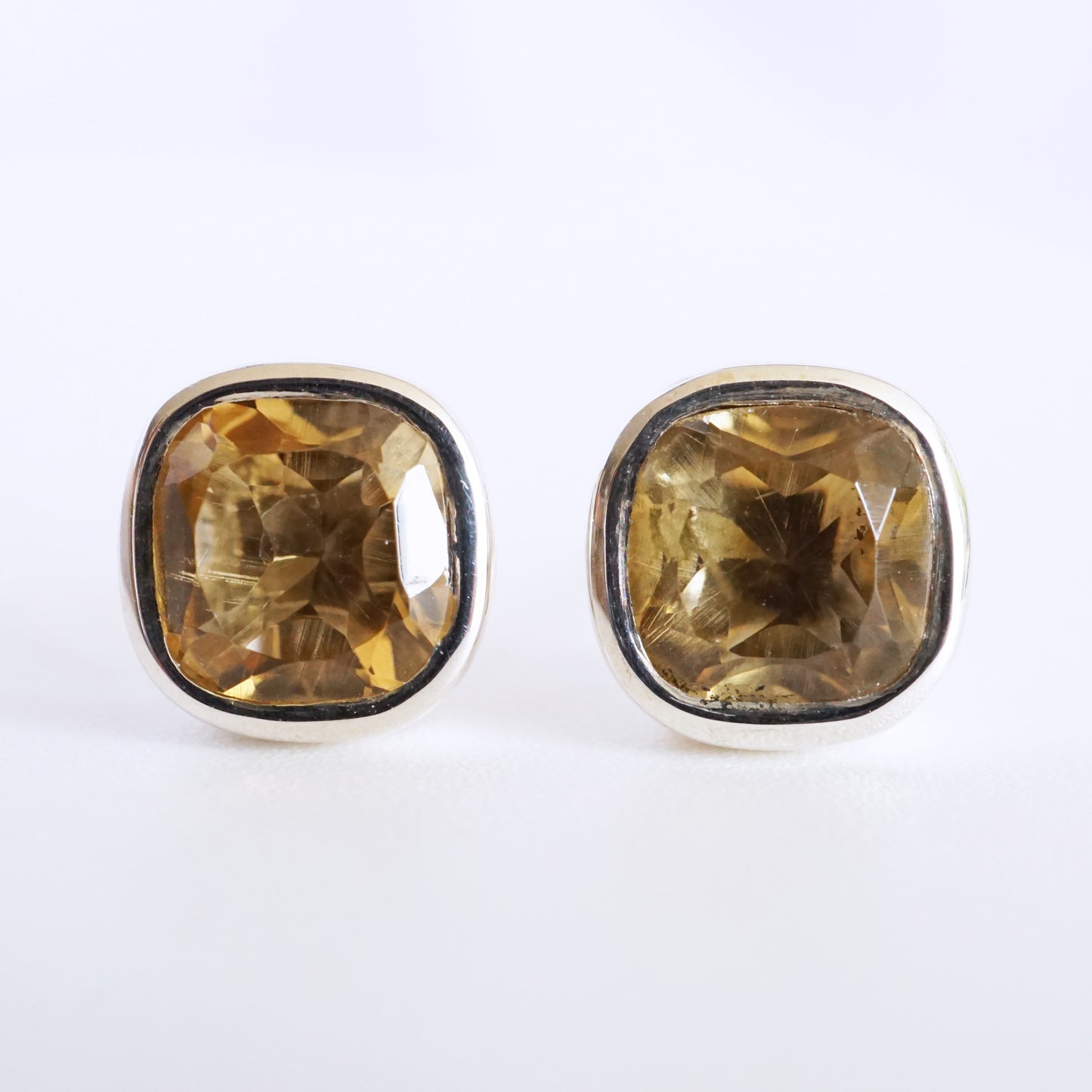 Aretes Liora
