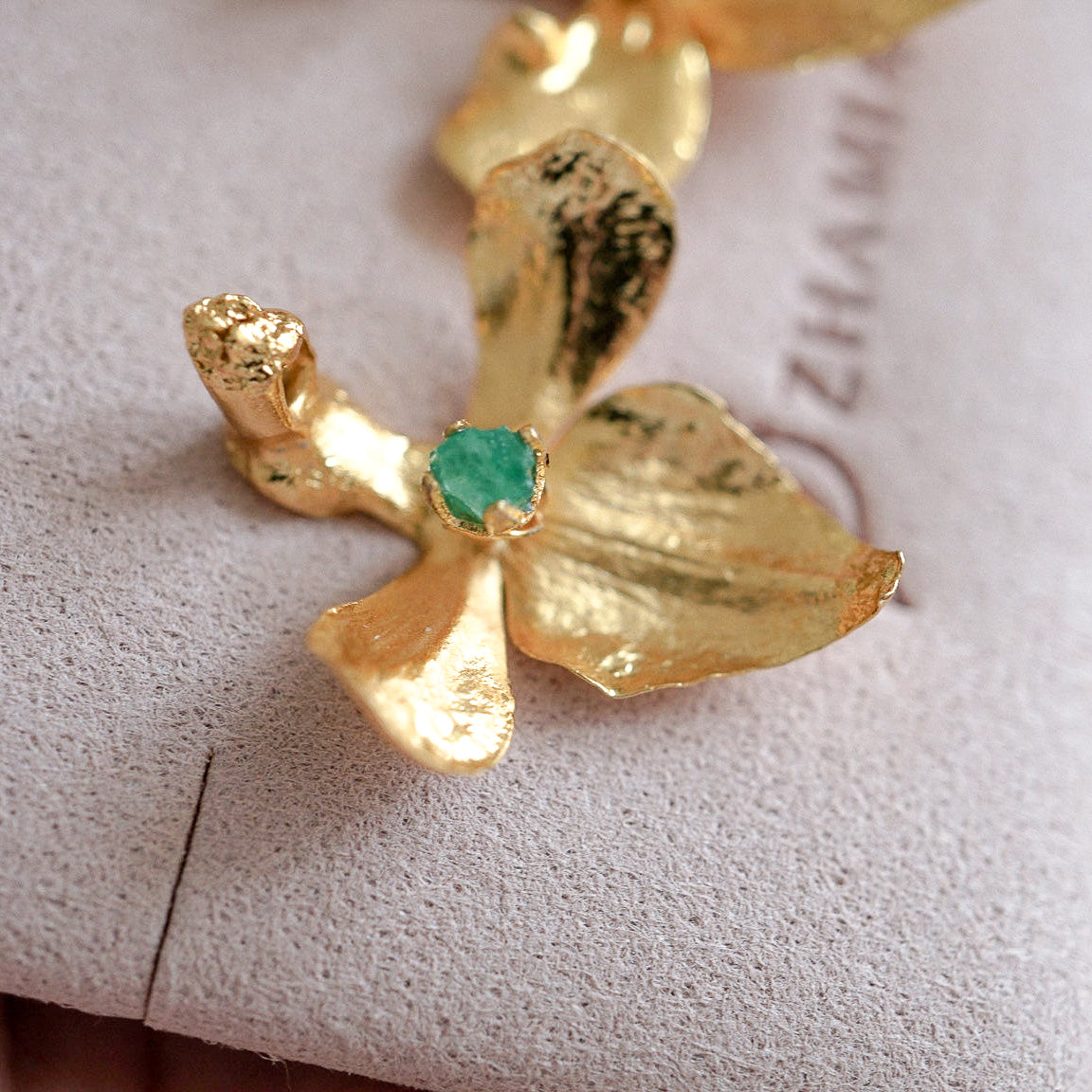 Aretes Susurro Dorado