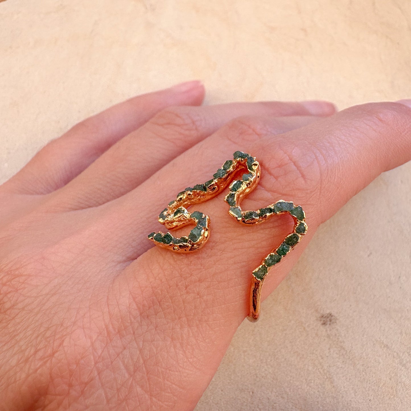 Anillo Naira