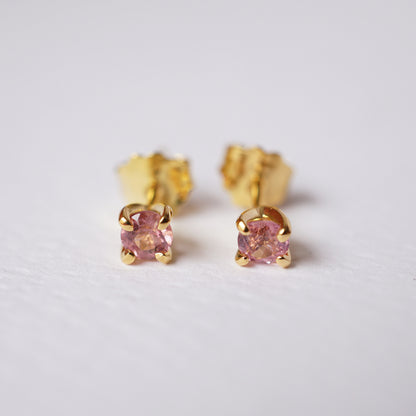 Aretes Hindi